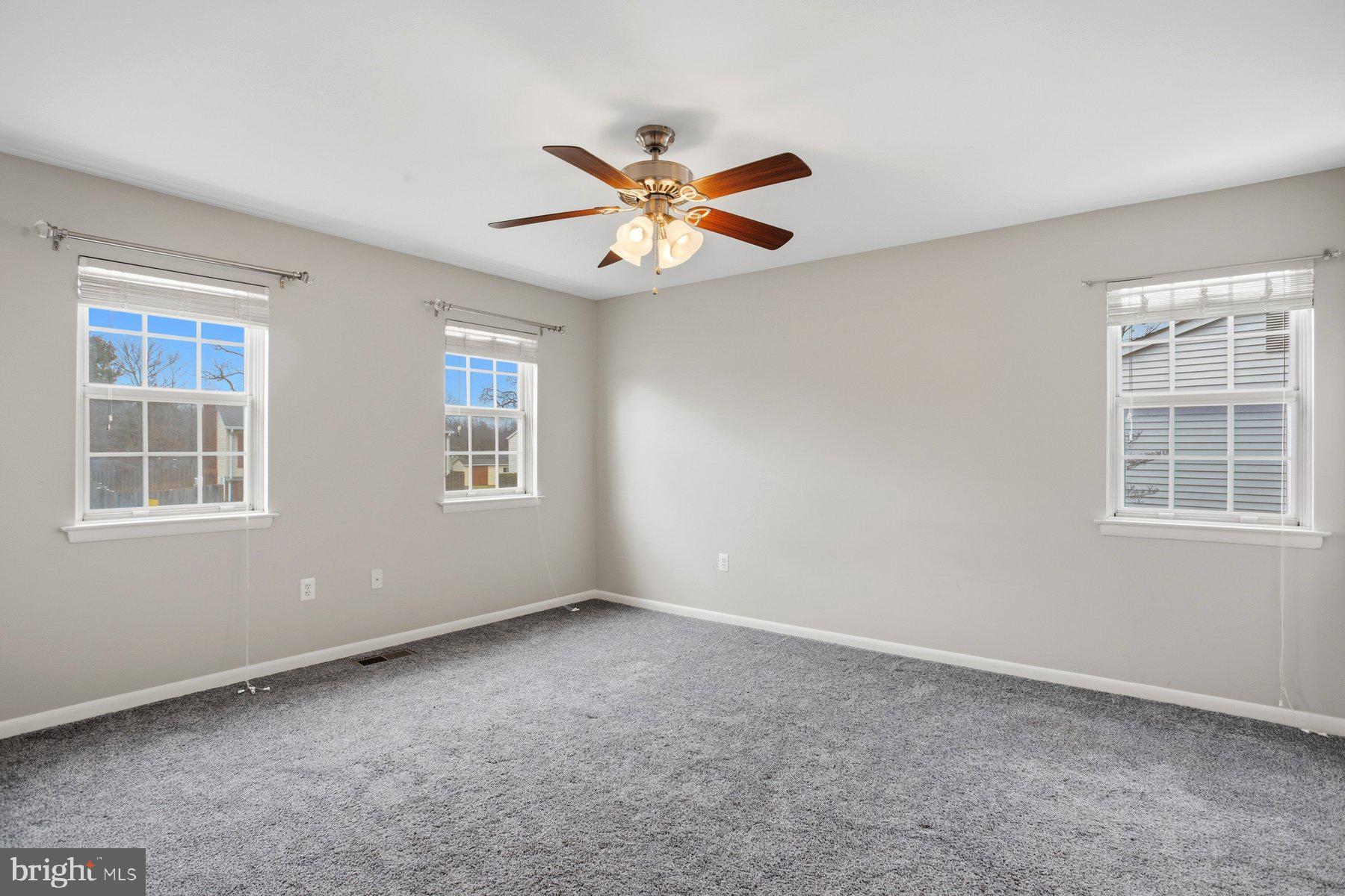 14367 Springbrook Court Woodbridge, VA 22193 - Photo 14 of 24