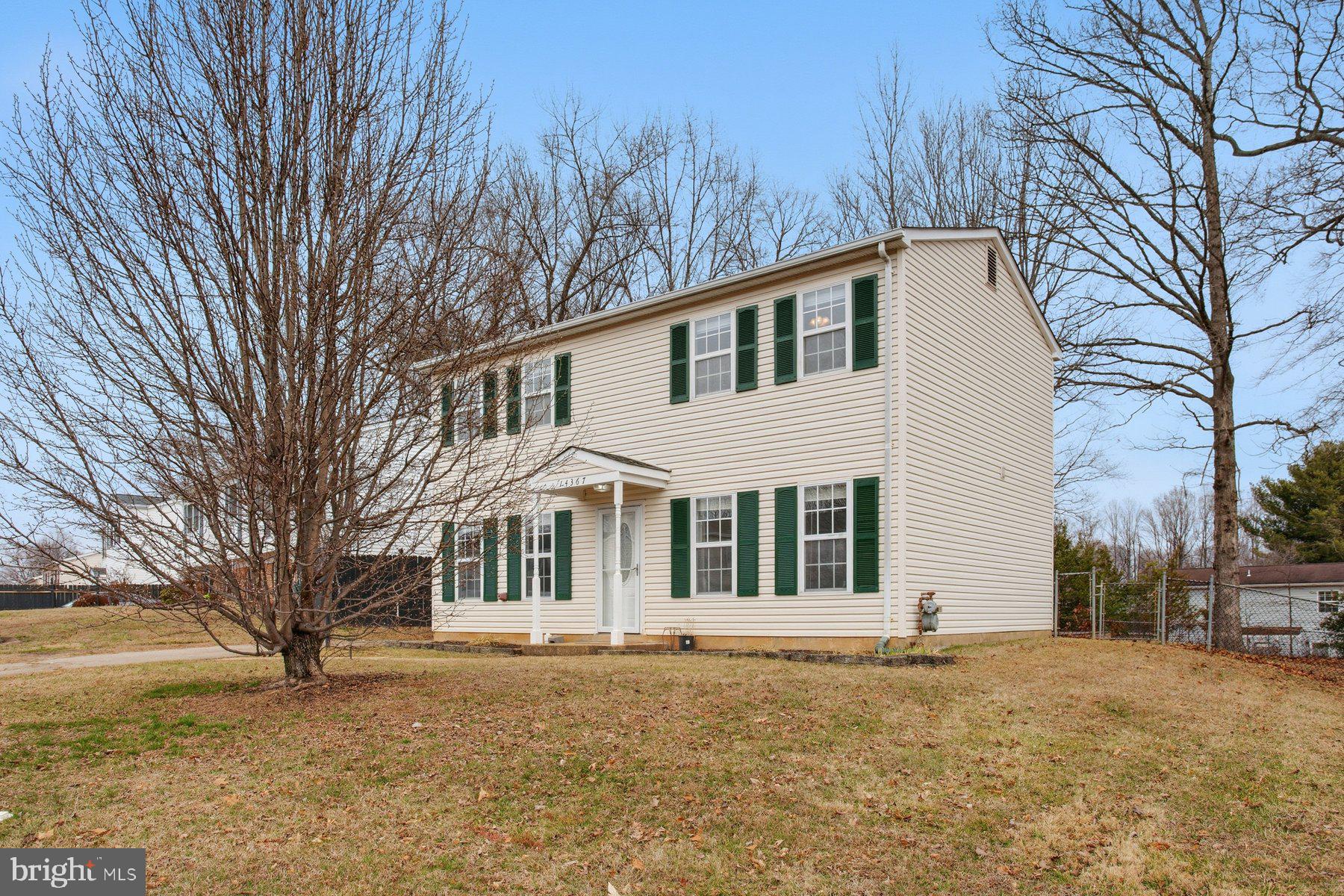 14367 Springbrook Court Woodbridge, VA 22193 - Photo 2 of 24