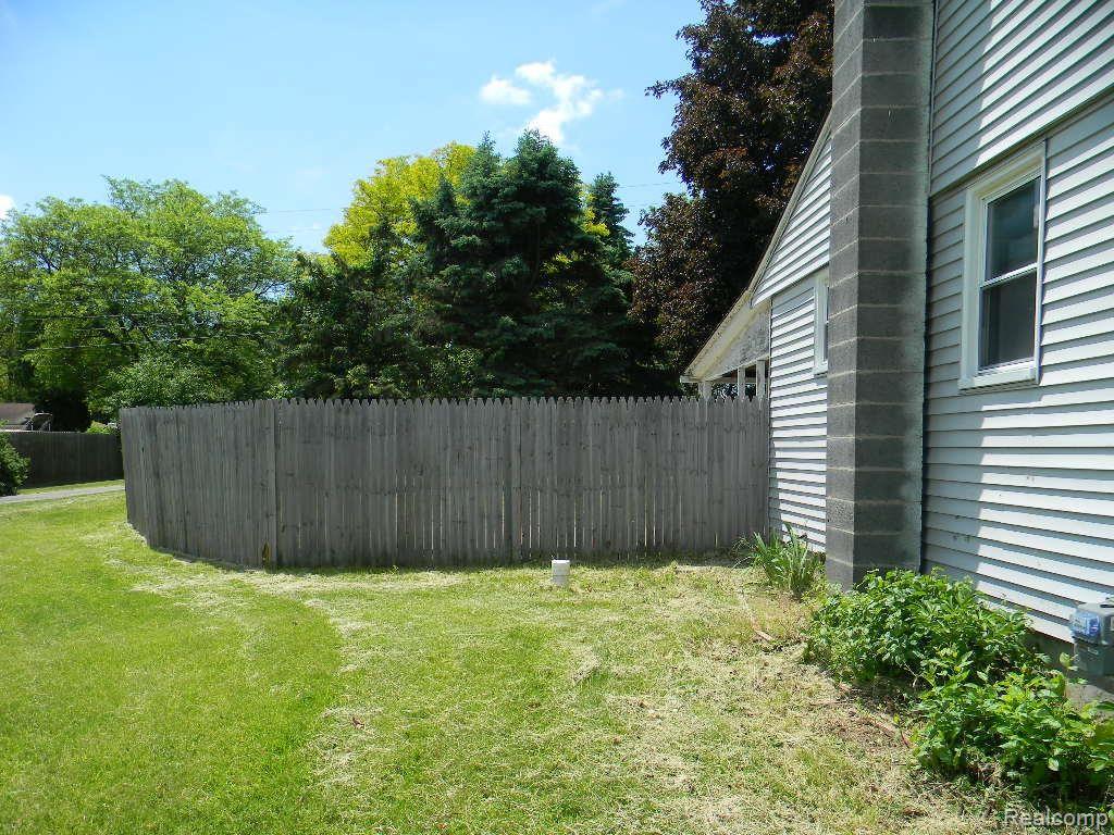 855 Lakeville Road Leonard, MI 48367 - Photo 17 of 17 Fenced off area