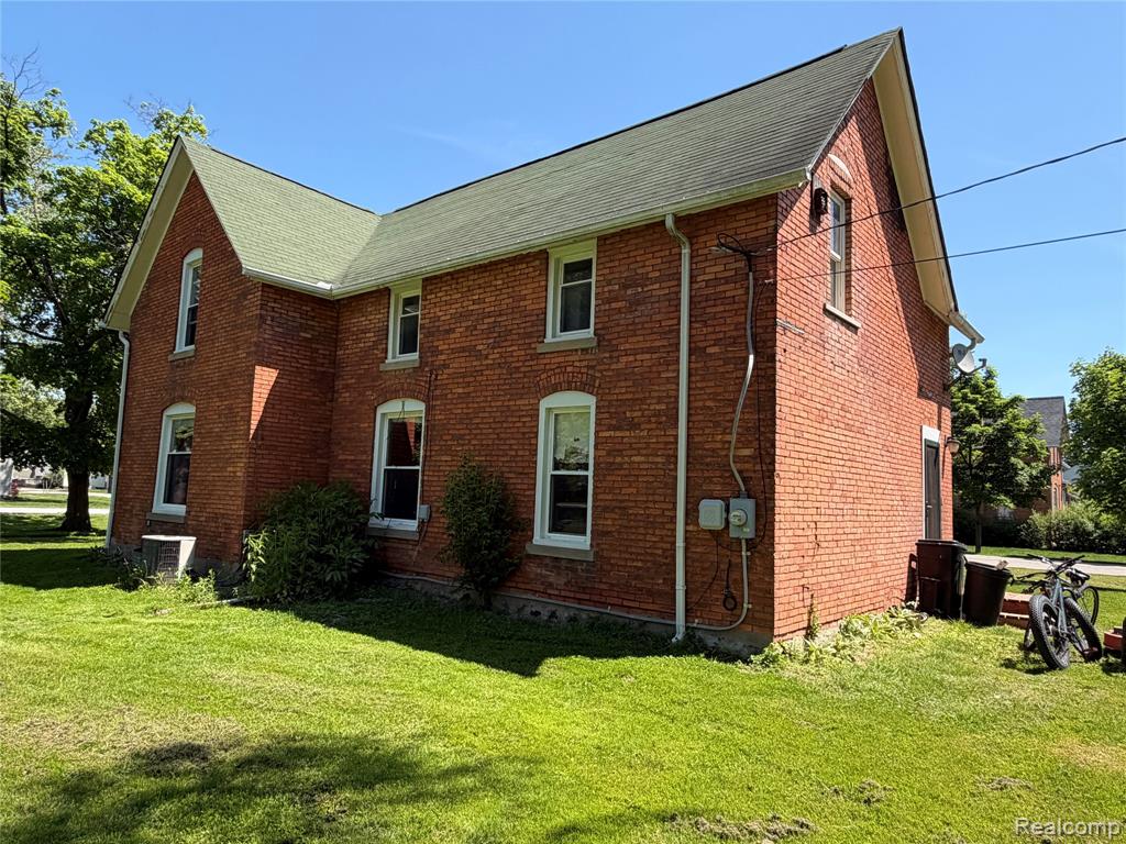 208 East Mill Street Capac, MI 48014 - Photo 5 of 26