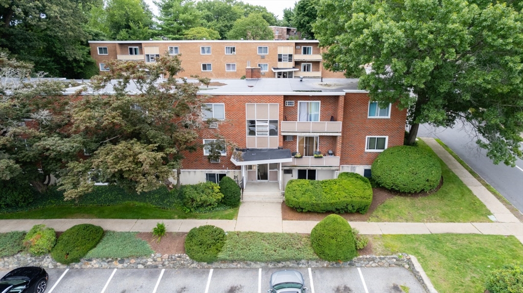 22 Jacqueline Road, Unit B Waltham, MA 02452 - Photo 31 of 38 Gallery Image 31