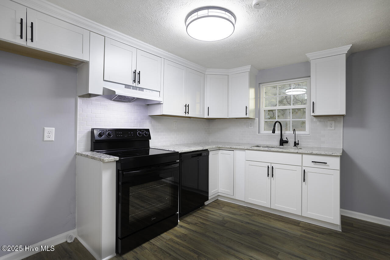 4050 Doc Bennett Road Fayetteville, NC 28306 - Photo 12 of 26 586A0355-Edit