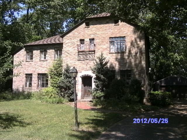 Primary Photo