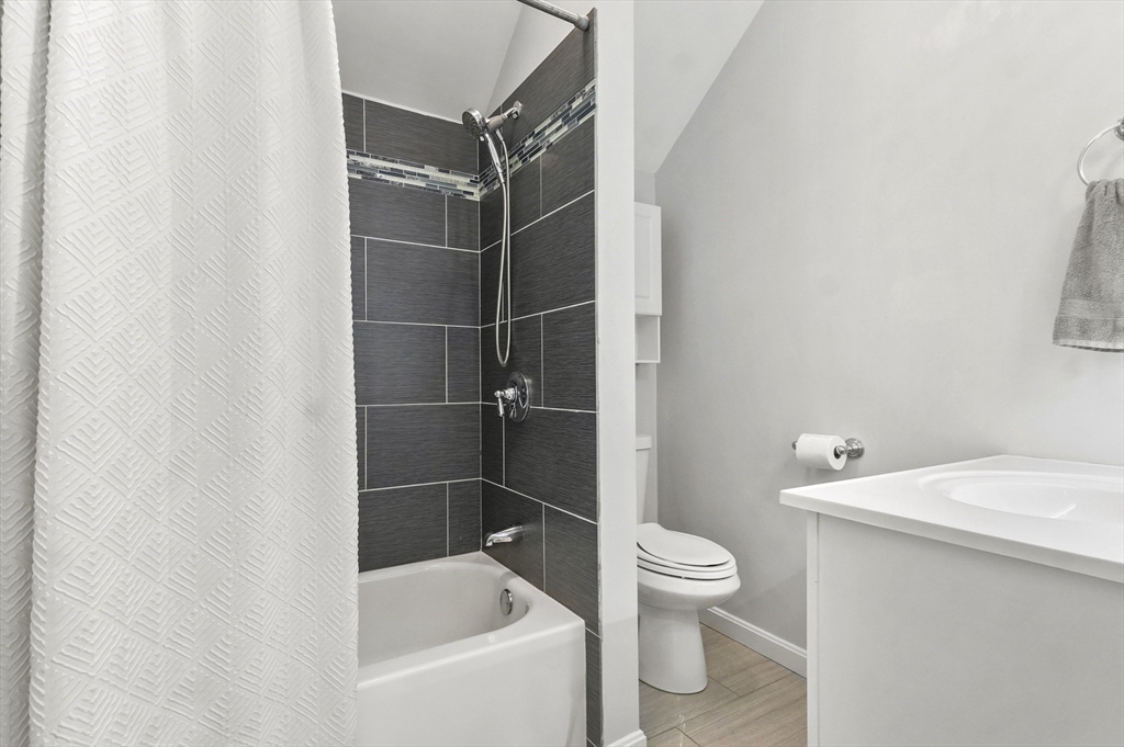 26 Longview Way Peabody, MA 01960 - Photo 19 of 28