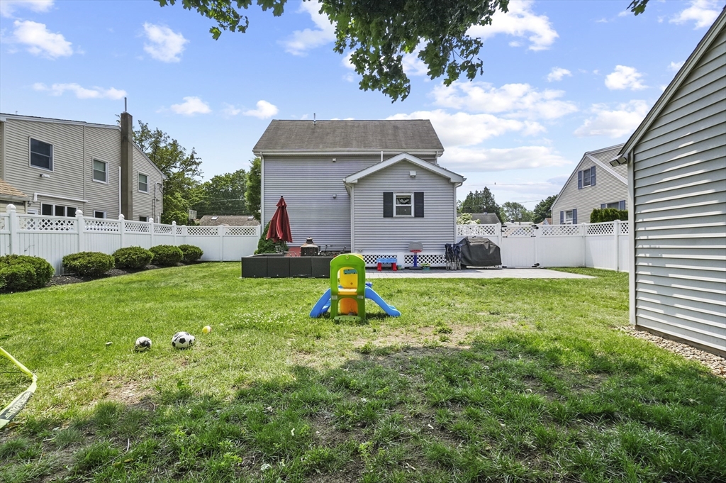 26 Longview Way Peabody, MA 01960 - Photo 25 of 28