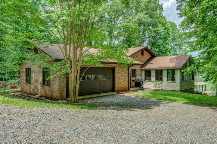 2087 Merriman Way Road Moneta, VA 24121 - Photo 1 of 31 Main Photo