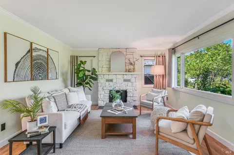 $695,000 | 2111 Humboldt Street, Santa Rosa, CA 95404