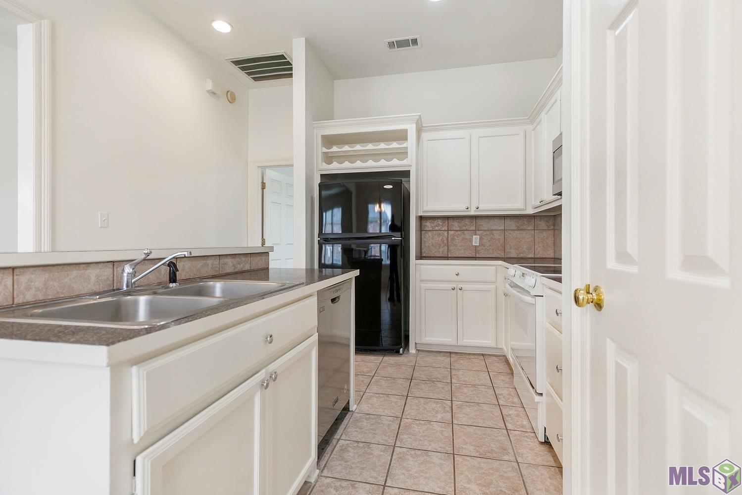 10436 Springpark Avenue St. George, LA 70810 - Photo 5 of 15 Gallery Image 5