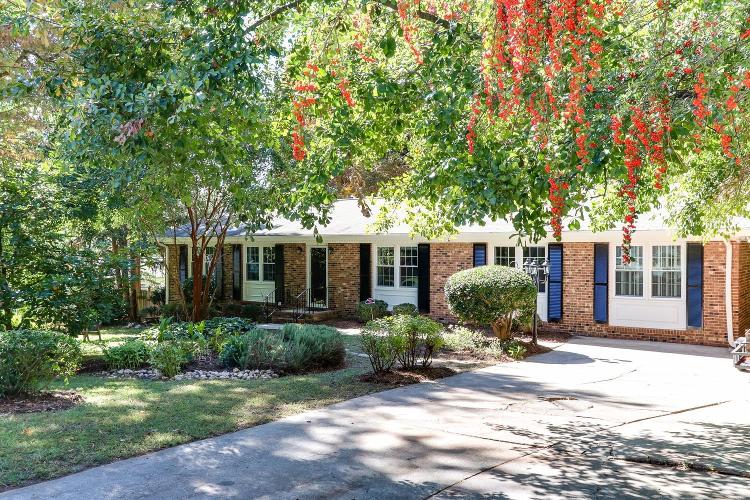 5005 Picardy Place Raleigh, NC 27612 - Photo 2 of 29 Photo 2