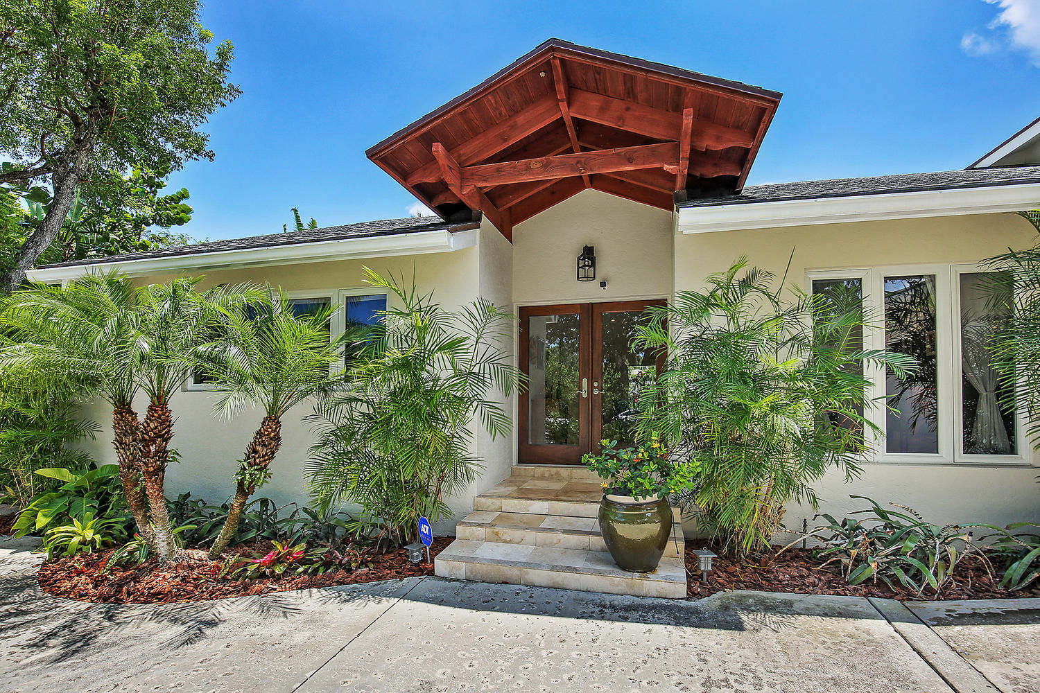 23 Hudson Avenue Ocean Ridge, FL 33435 - Photo 2 of 29 23 Hudson Ave Ocean Ridge FL