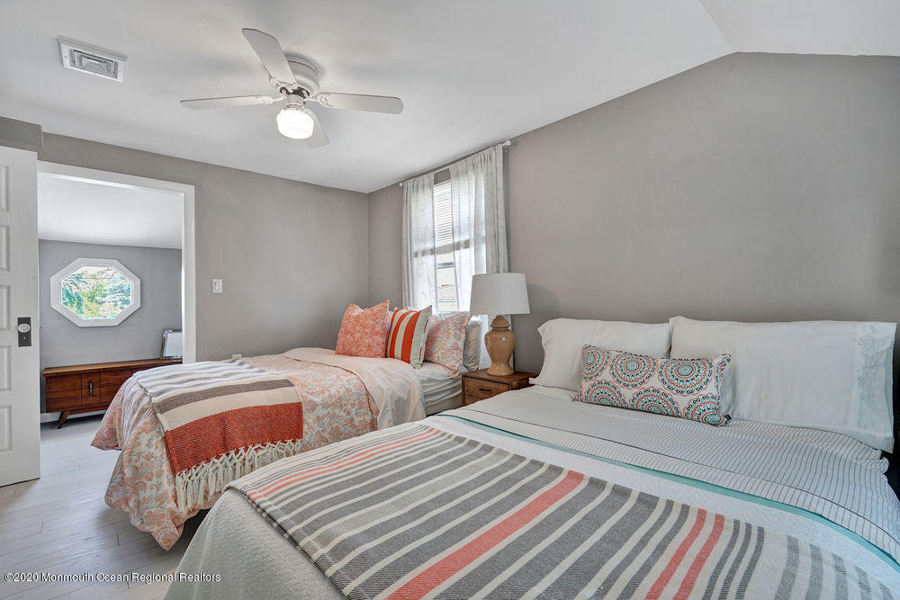 124 Green Island Road Toms River, NJ 08753 - Photo 25 of 49 2nd Floor Bedroom
