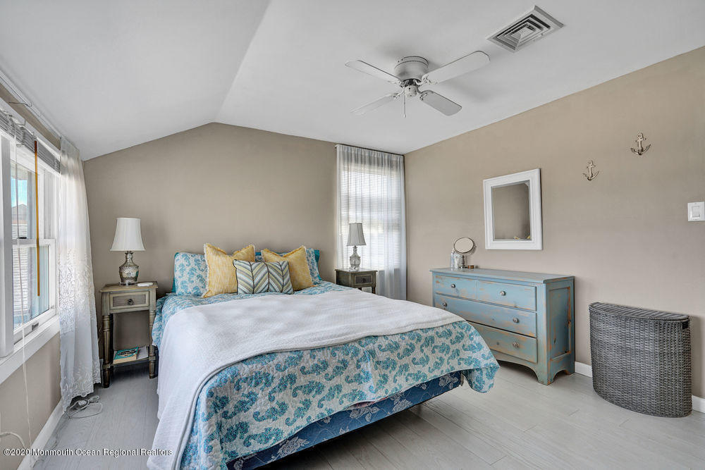 124 Green Island Road Toms River, NJ 08753 - Photo 28 of 49 Master Bedroom