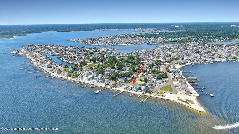 124 Green Island Road Toms River, NJ 08753 - Photo 3 of 49 Aerial Perspective