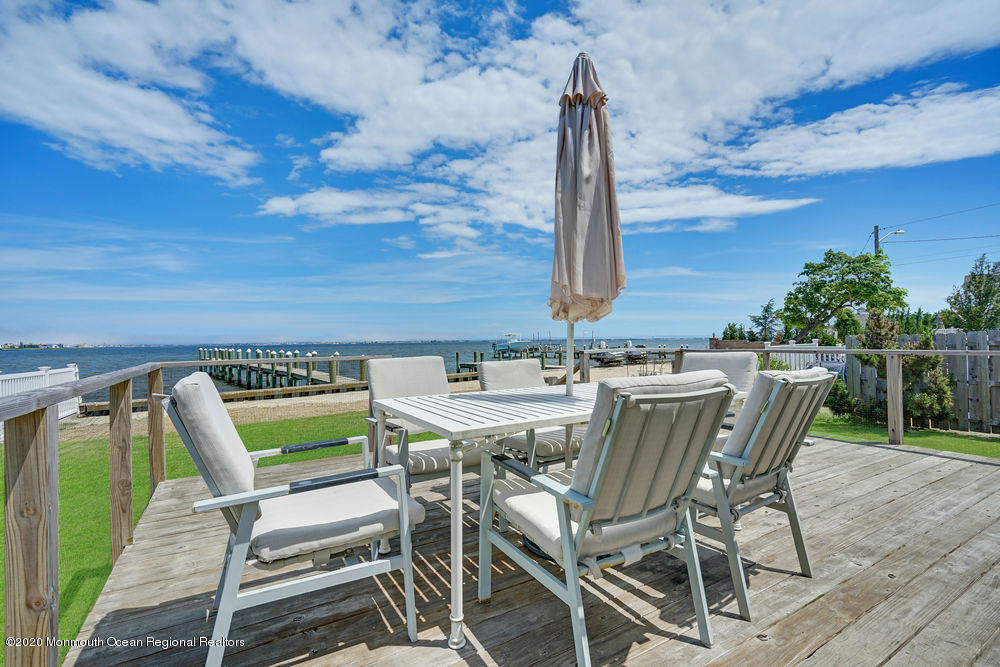 124 Green Island Road Toms River, NJ 08753 - Photo 34 of 49 Backyard Deck