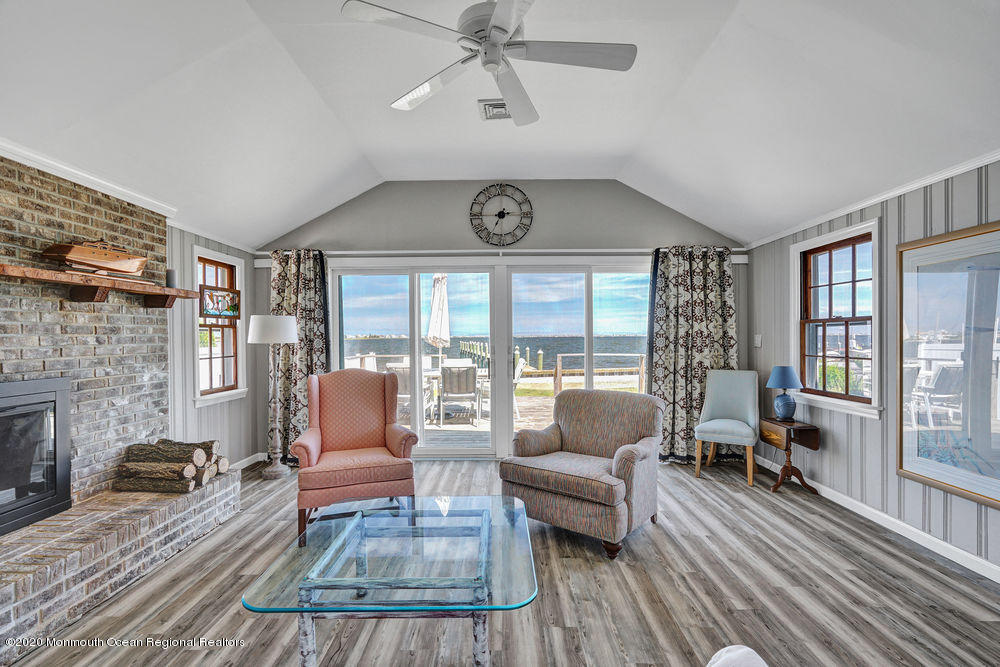 124 Green Island Road Toms River, NJ 08753 - Photo 10 of 49 Family Room