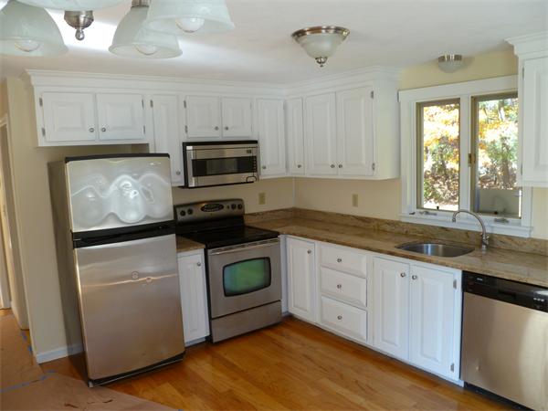 71 South Road Pepperell, MA 01463 - Photo 3 of 16