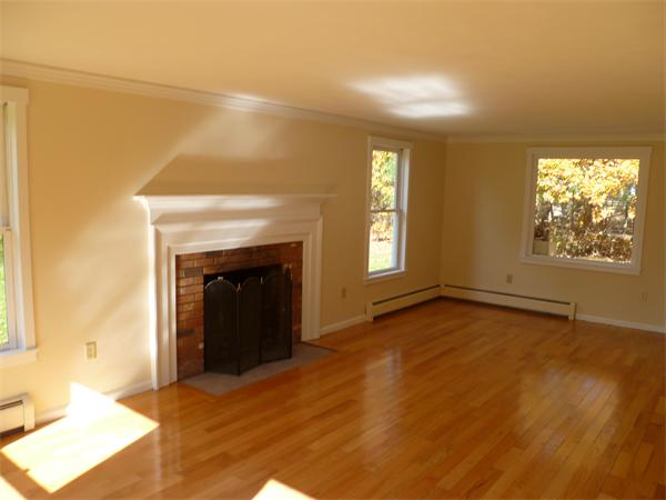 71 South Road Pepperell, MA 01463 - Photo 5 of 16