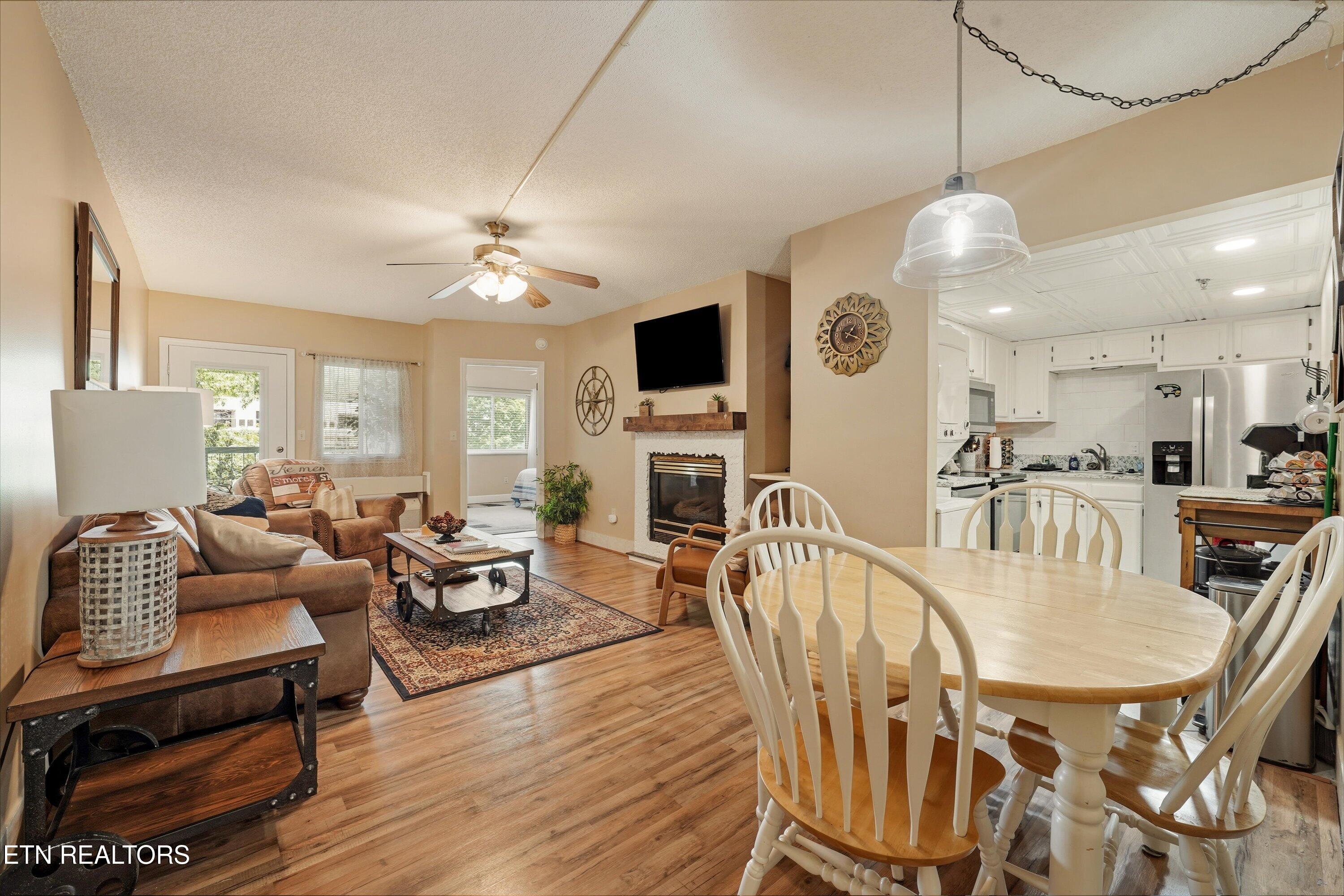 3215 North River Road, Unit 502 Pigeon Forge, TN 37863 - Photo 10 of 33 10-3215 N River Rd Unit 502 13