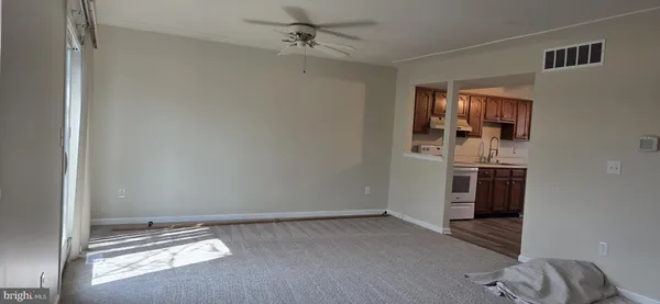 $2,575 | 7854 Kings Bench Place, Pasadena, MD 21122