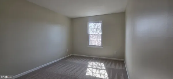 $2,575 | 7854 Kings Bench Place, Pasadena, MD 21122