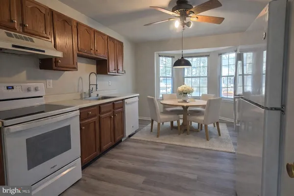 $2,575 | 7854 Kings Bench Place, Pasadena, MD 21122