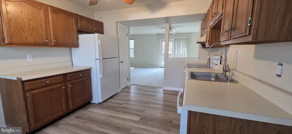 $2,575 | 7854 Kings Bench Place, Pasadena, MD 21122