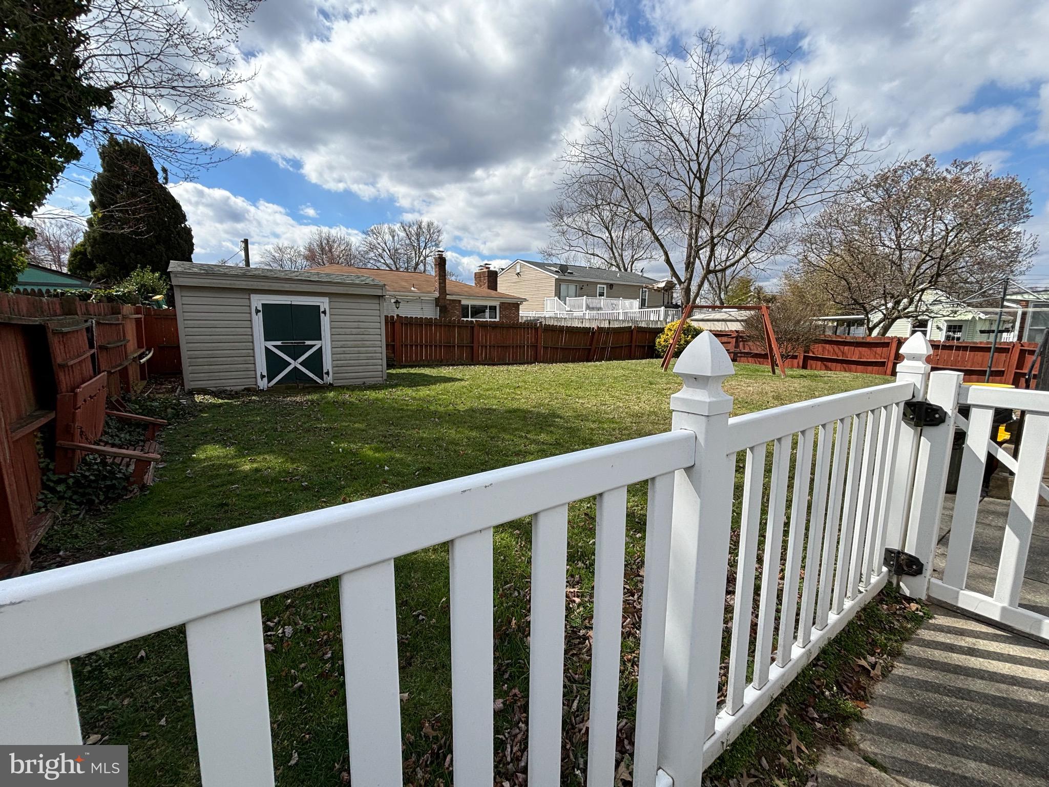 8436 Geneva Road Pasadena, MD 21122 - Photo 3 of 5 Gallery Image 3