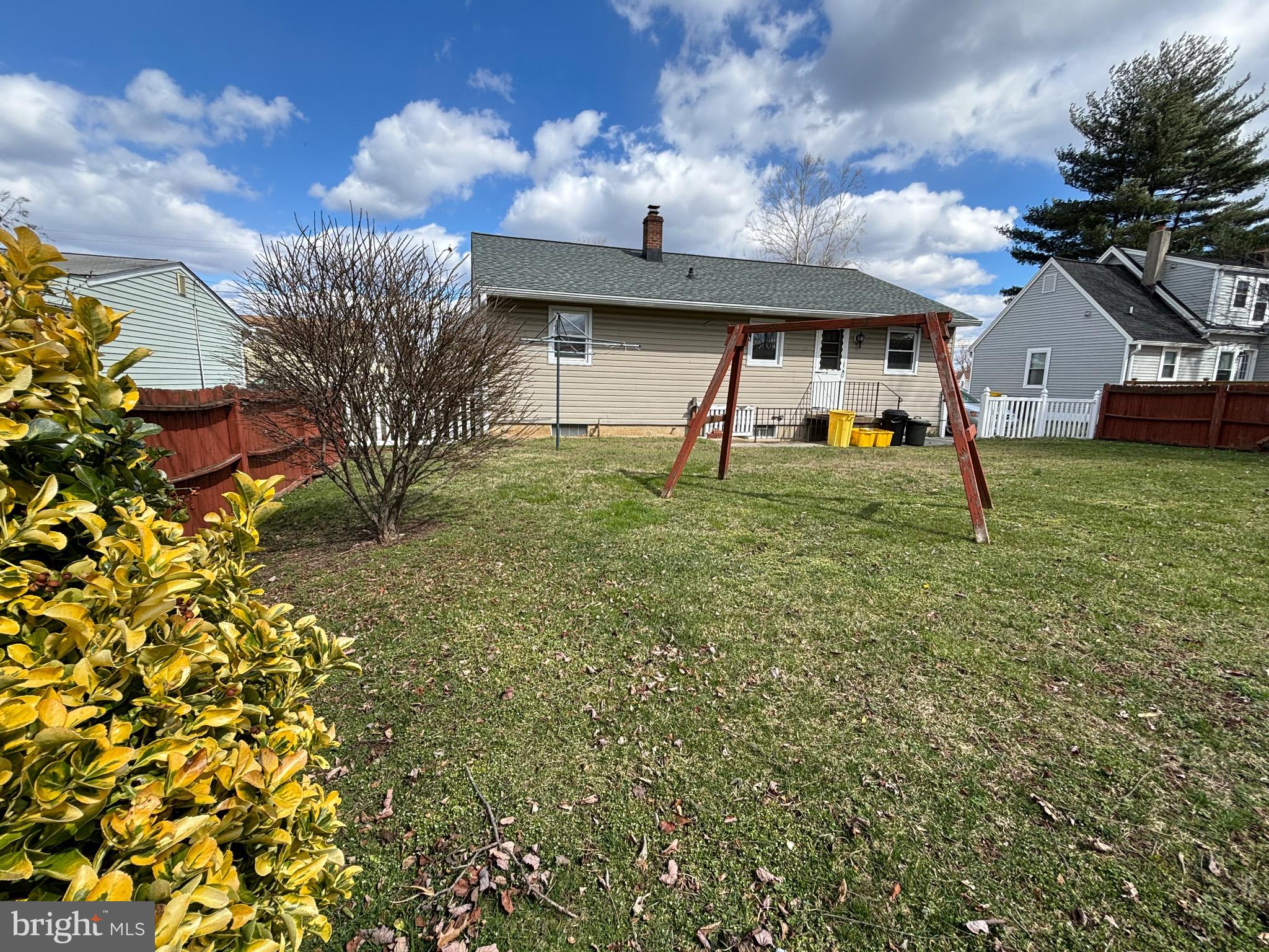 8436 Geneva Road Pasadena, MD 21122 - Photo 4 of 5 Gallery Image 4
