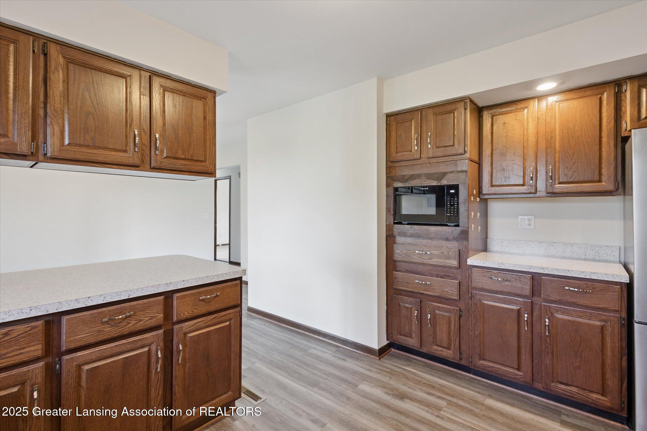 854 South Ainger Road Charlotte, MI 48813 - Photo 9 of 48 21-854-S-Ainger-Rd-Charlotte-MI-48813-Wi