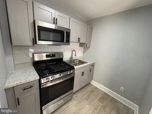 $149,999 | 542 Keystone Avenue, Darby, PA 19023