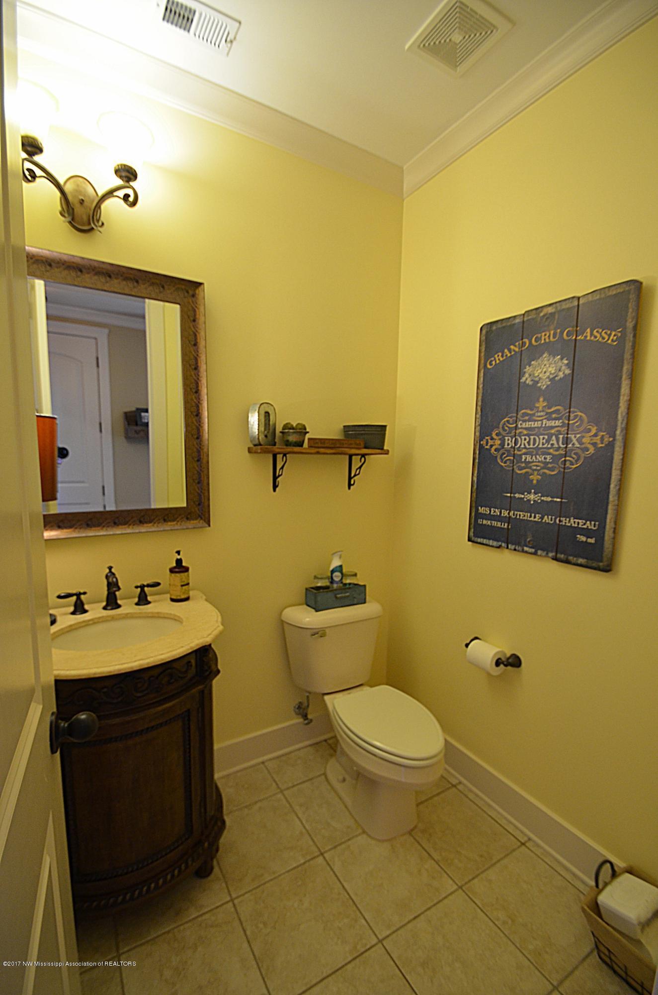 1825 Radley Road Nesbit, MS 38651 - Photo 15 of 44 Half bath_pe
