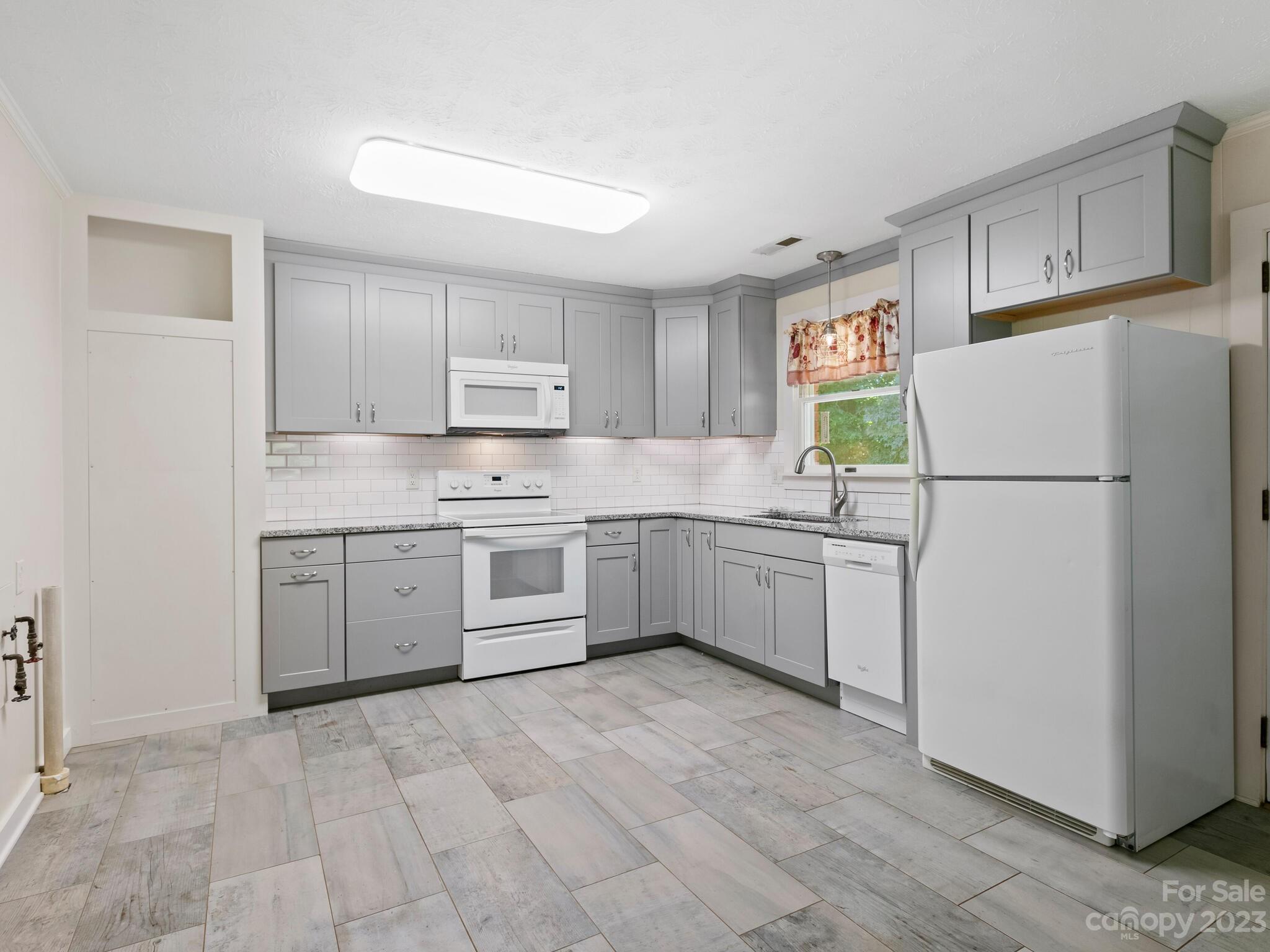 272 Emmas Grove Road Fletcher, NC 28732 - Photo 6 of 20 Gallery Image 6