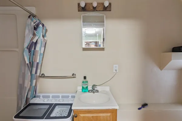 $584,000 | 317 North Winooski Avenue, Burlington, VT 05401