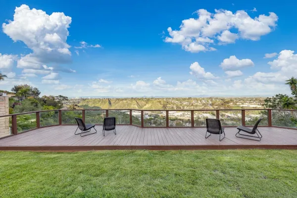 $2,499,000 | 5777 Desert View Drive, Unit 3583811400, La Jolla, CA 92037