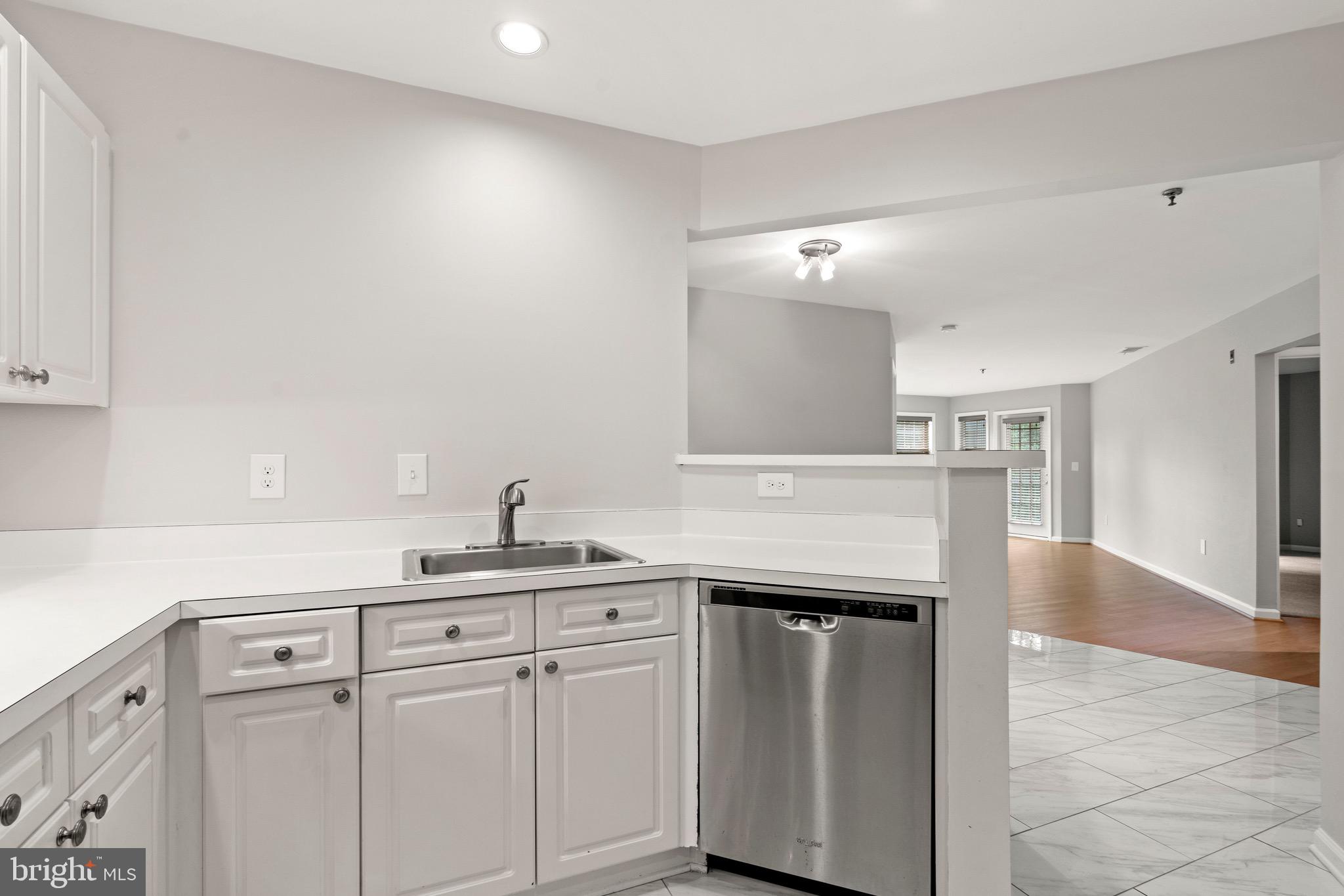 5565 Seminary Road, Unit 206 Falls Church, VA 22041 - Photo 19 of 53 Gallery Image 19