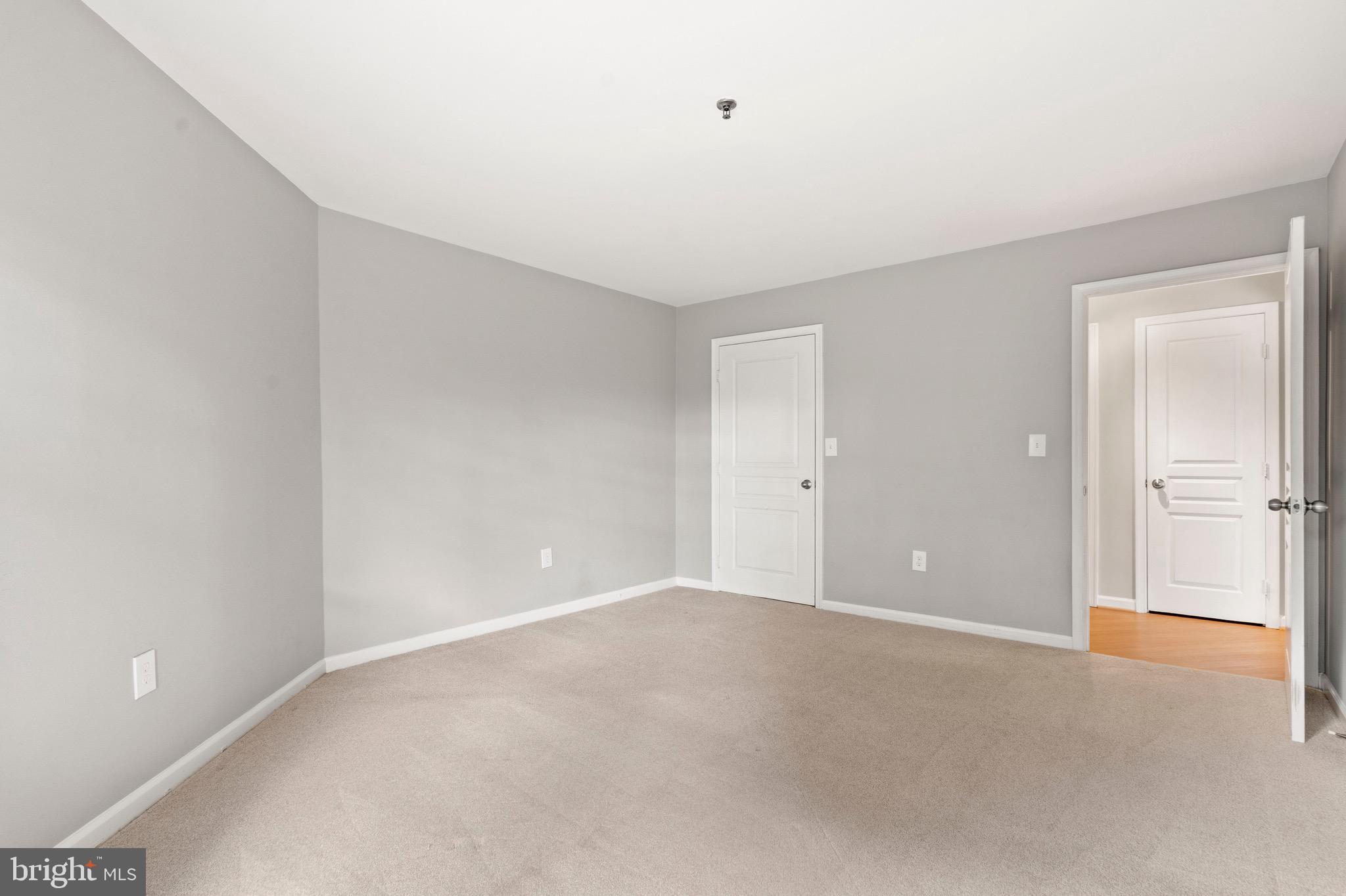 5565 Seminary Road, Unit 206 Falls Church, VA 22041 - Photo 27 of 53 Gallery Image 27