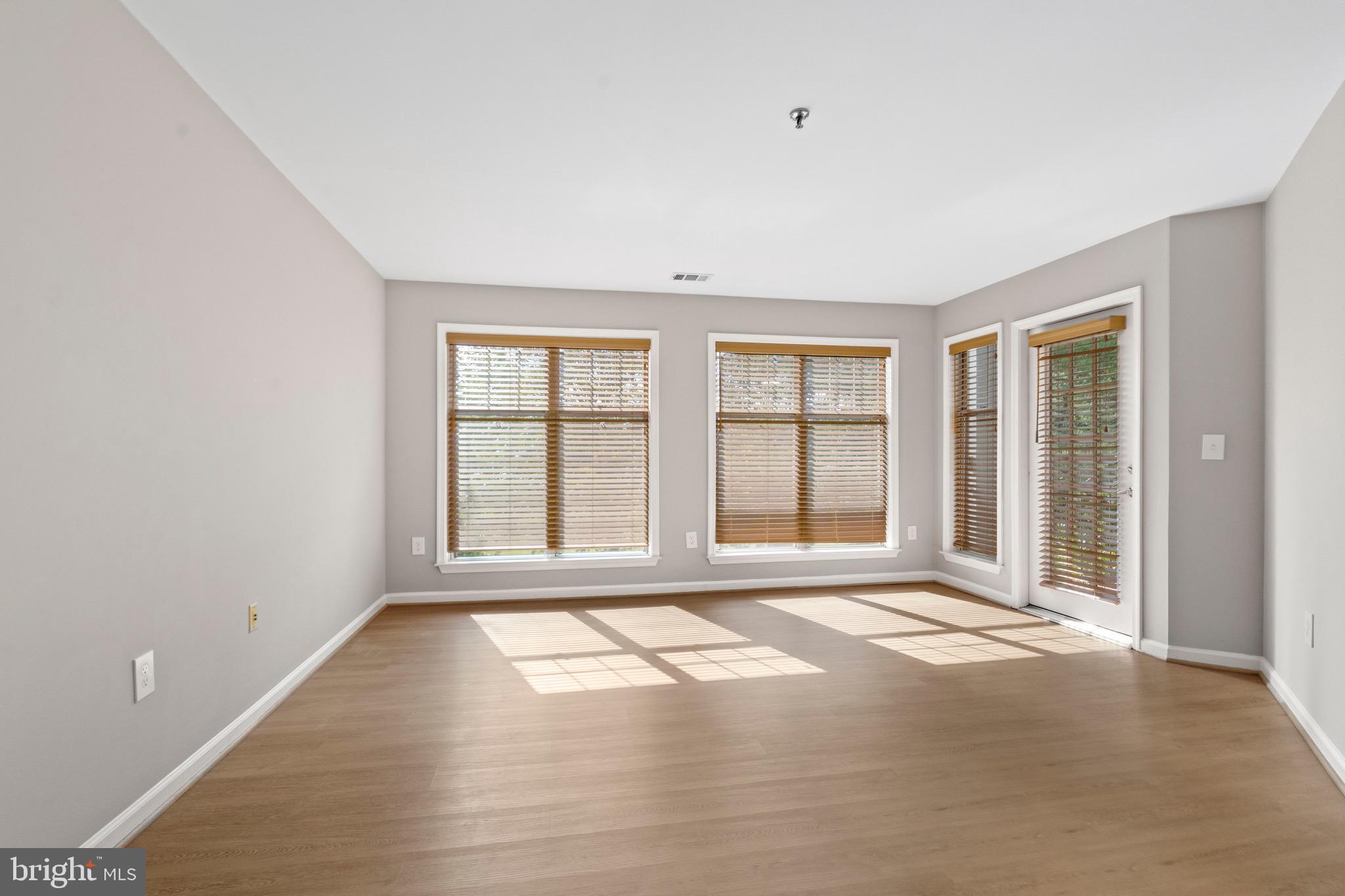 5565 Seminary Road, Unit 206 Falls Church, VA 22041 - Photo 4 of 53 Gallery Image 4