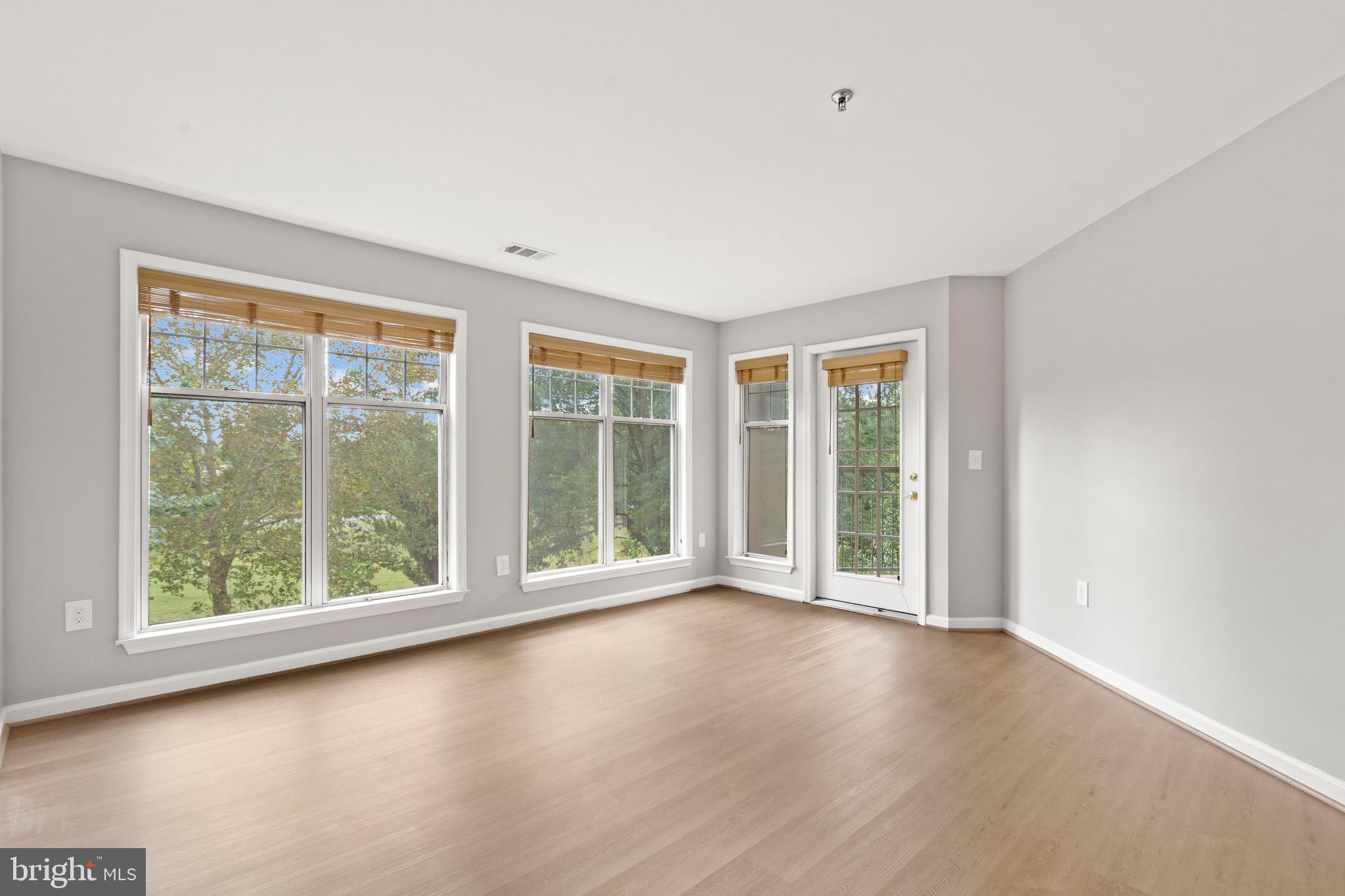 5565 Seminary Road, Unit 206 Falls Church, VA 22041 - Photo 6 of 53 Gallery Image 6
