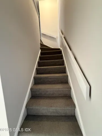 $3,975 | 1465 East Putnam Avenue, Unit 326, Riverside, CT 06878