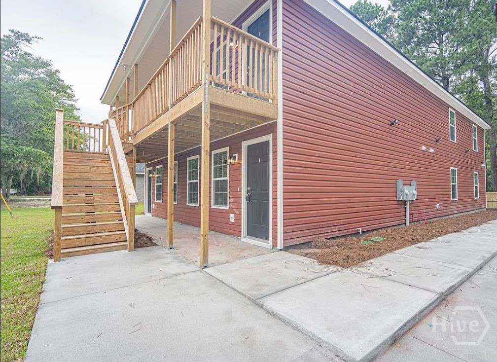 402 East 3rd Street, Unit B Springfield, GA 31329 - Photo 3 of 25