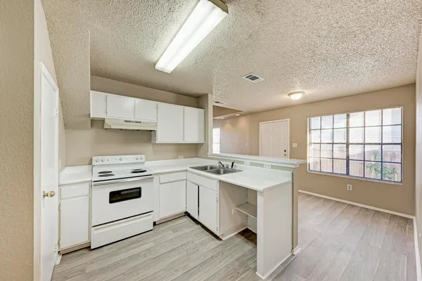 $1,200 | 2218 Creekside Lane, Unit A, Georgetown, TX 78626