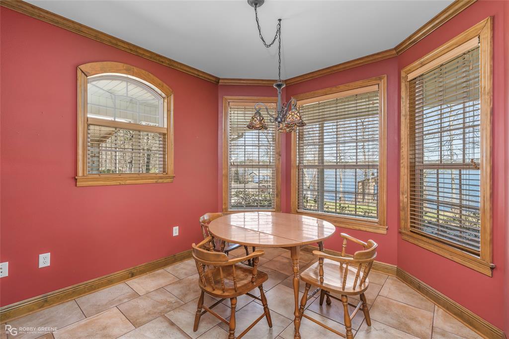 703 Airport Loop Homer, LA 71040 - Photo 10 of 29 Eat-in Kitchen