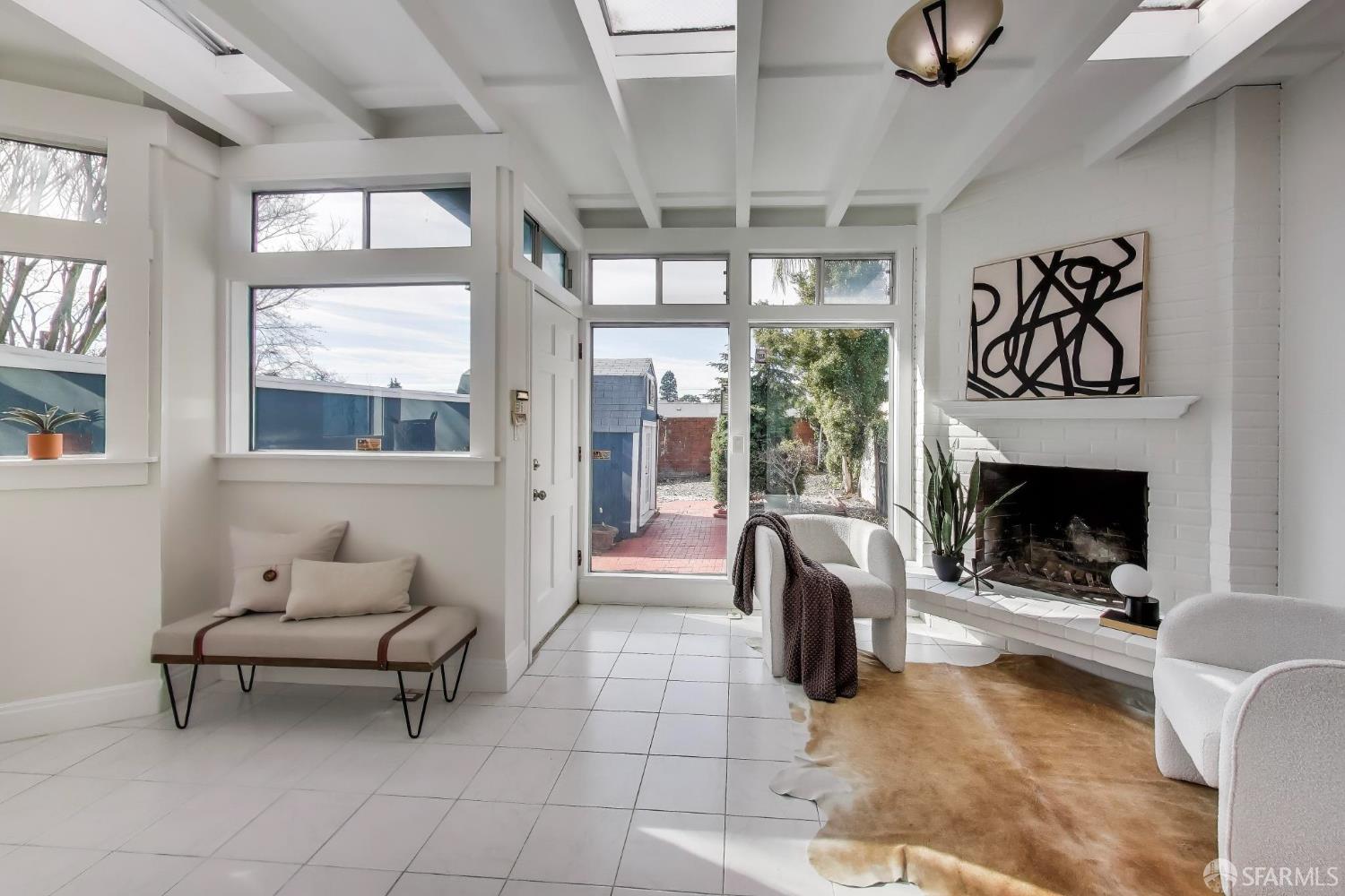 2304 Edwards Street Berkeley, CA 94702 - Photo 14 of 38