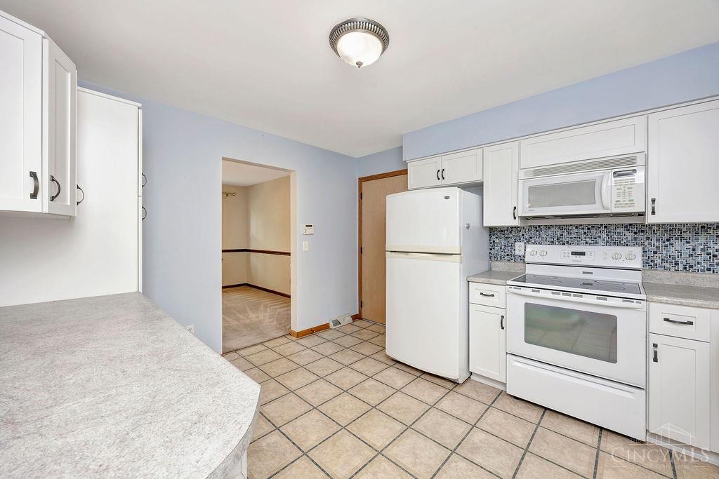 712 West Taylor School Road Hamilton, OH 45013 - Photo 11 of 47