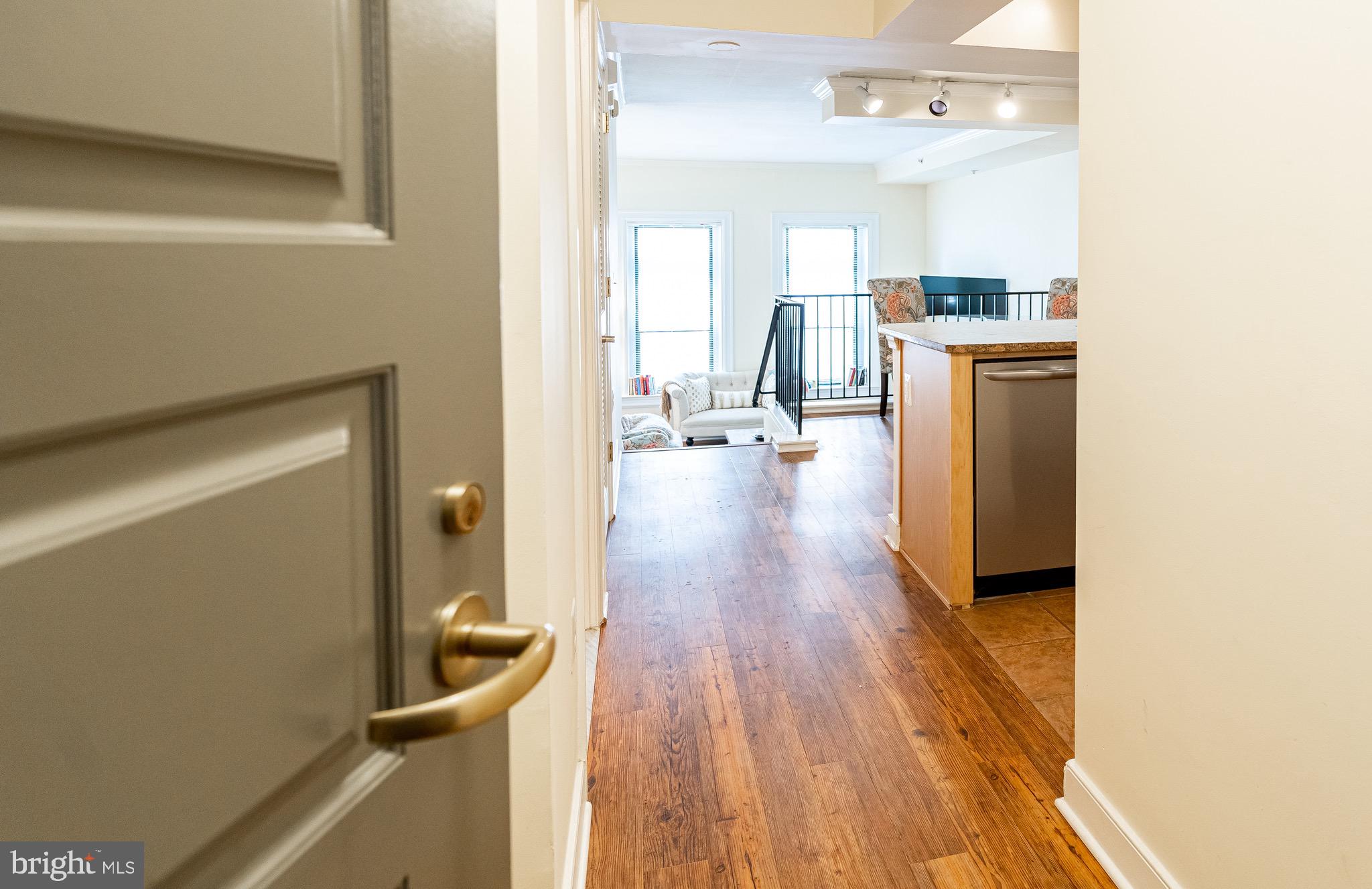 616 E Street Northwest, Unit 418 Washington, DC 20004 - Photo 2 of 55 Space lives like a One Bed Residence.