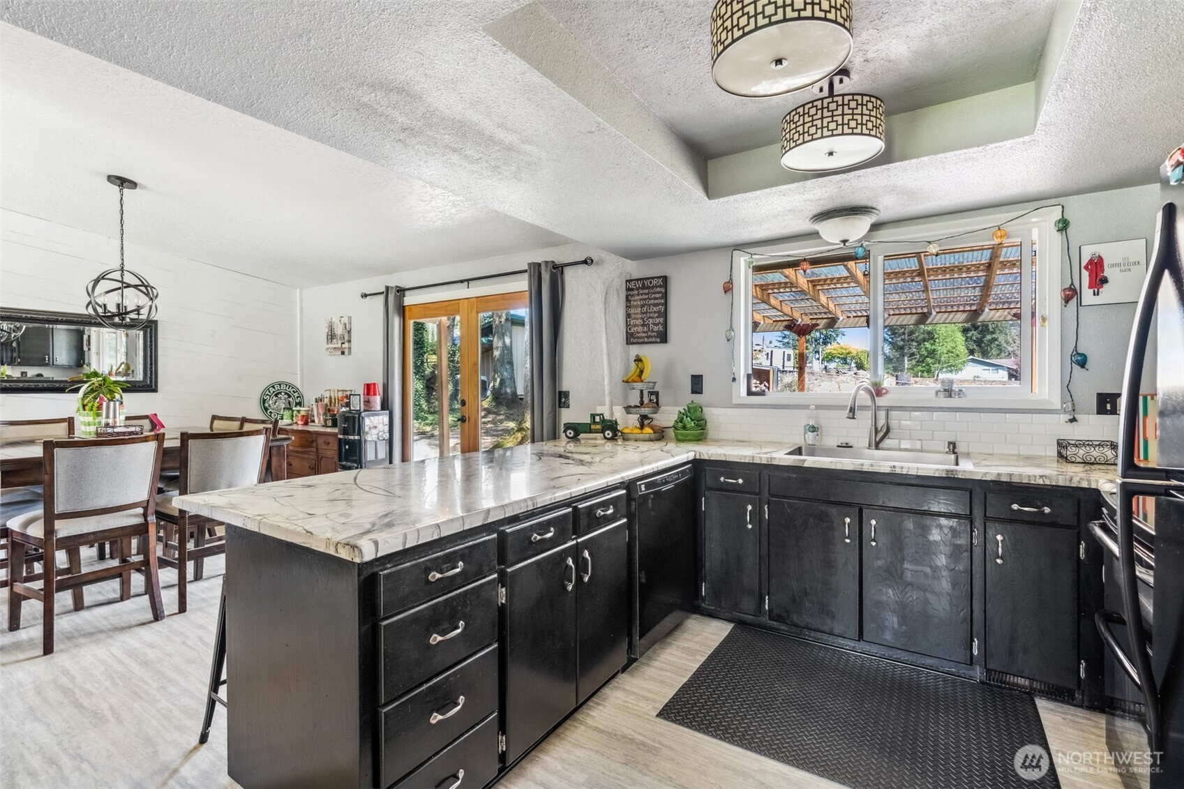 122 Fir Drive Chehalis, WA 98532 - Photo 8 of 34 a kitchen with a stove and a refrigerator