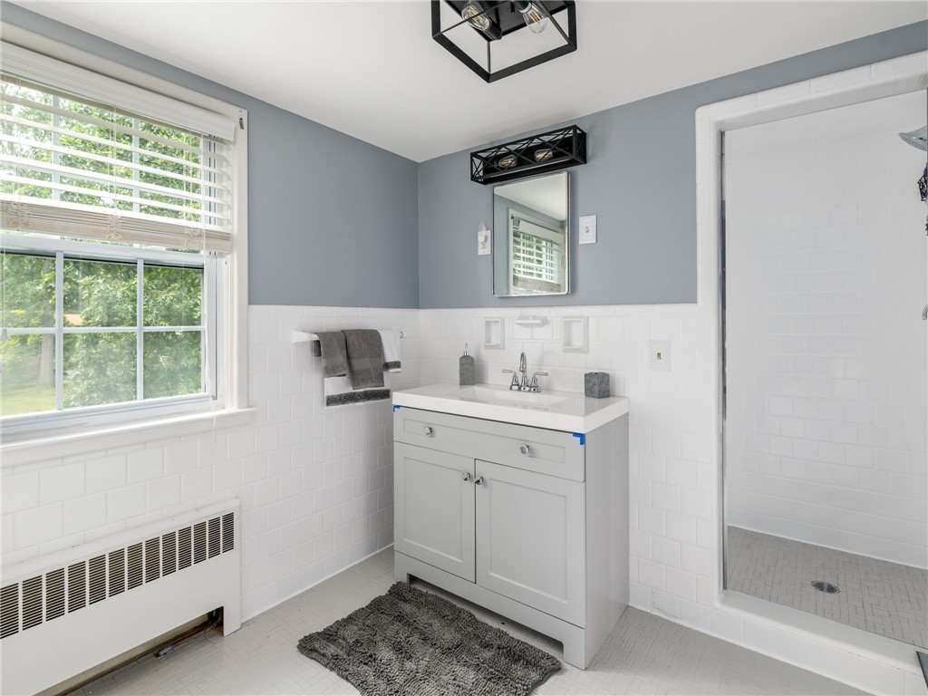 141 Algonquin Drive Warwick, RI 02888 - Photo 25 of 35