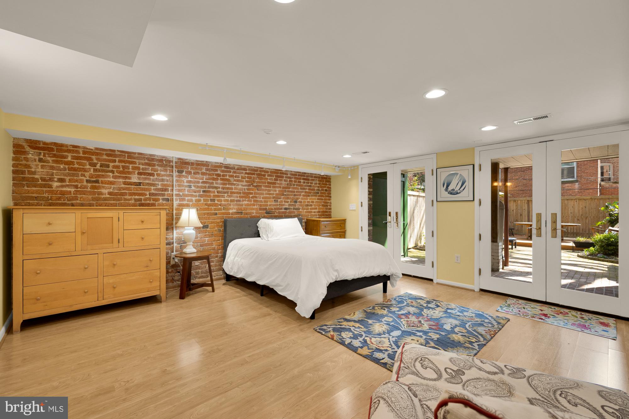 2230 Decatur Place Northwest Washington, DC 20008 - Photo 28 of 32