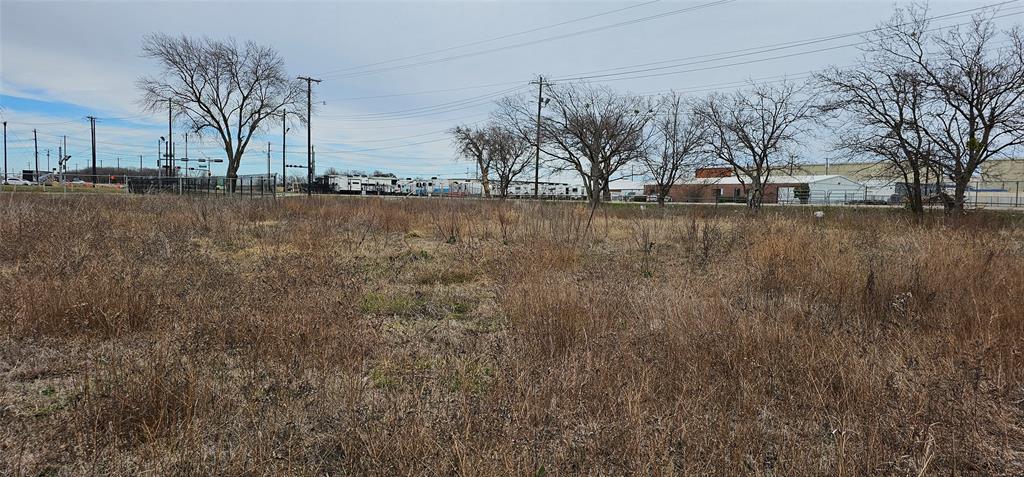 1401 North Masch Branch Road Denton, TX 76207 - Photo 8 of 9 a view of outdoor space and yard