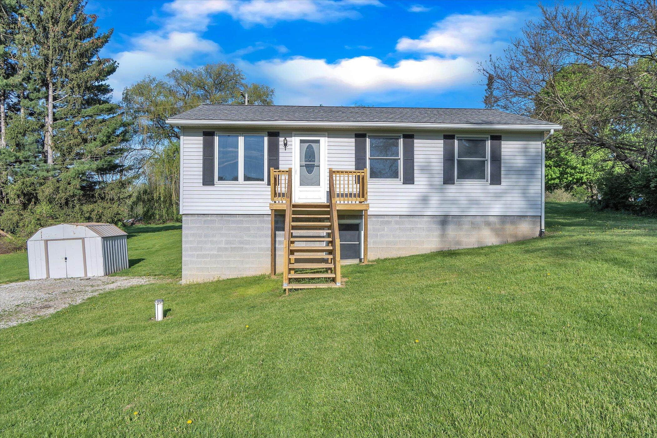4820 Clark Lake Road Jackson, MI 49201 - Photo 3 of 38 03-4820-Clark-Lake-Rd-WindowStill-Real-E